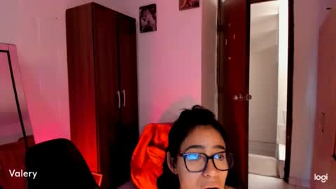 Snapshot of ave_fenix69 chatting on 31, 10, 2025 Valery -- online show from 31, 10, 2025