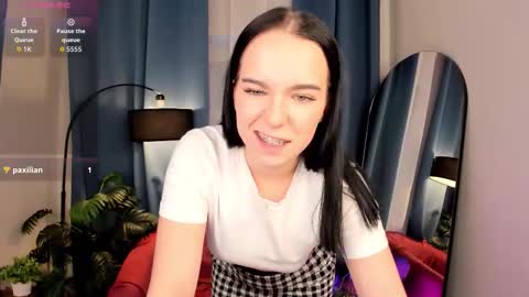 Avelyne online show from 14, 10, 2025