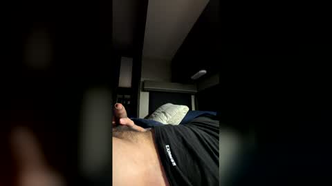 Snapshot of average210 chatting on 12, 1, 2026 average210 online show from 12, 1, 2026