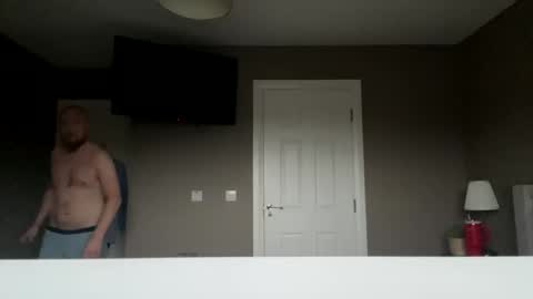 Snapshot of averagebar chatting on 19, 10, 2025 averagebar online show from 19, 10, 2025