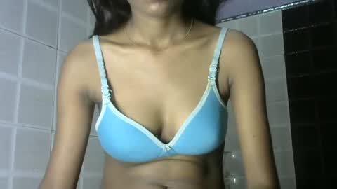Snapshot of avery_lust01 chatting on 11, 7, 2026 avery_lust01 online show from 11, 7, 2026