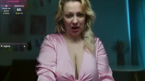 Avery online show from 7, 4, 2026