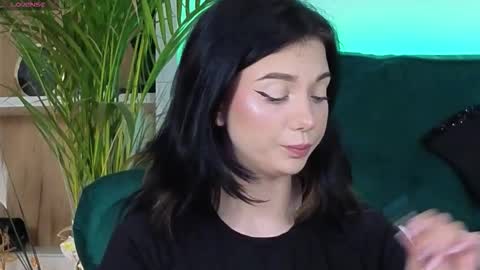 AveryWillow online show from 2, 11, 2025