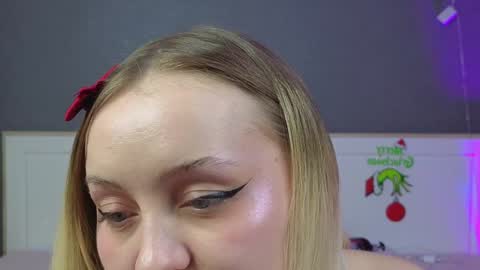 avgustina_love online show from 4, 1, 2025