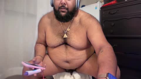 Snapshot of avithesecretary chatting on 2, 11, 2025 Indianchub online show from 2, 11, 2025