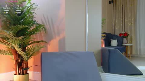 AVRILL CYRUX online show from 9, 9, 2025