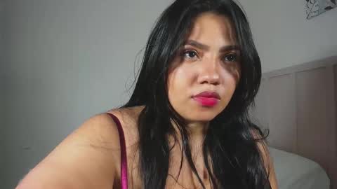 Snapshot of avrilrizox chatting on 2, 2, 2025 avrilrizox online show from 2, 2, 2025