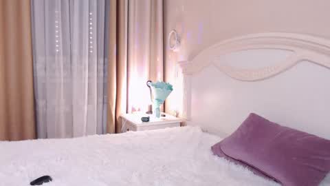 Avrora Inst online show from 3, 2, 2025