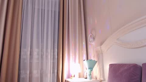 Avrora Inst online show from 11, 3, 2025