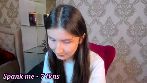 Avrora online show from 16, 10, 2025