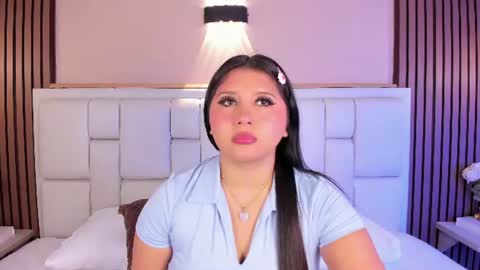Snapshot of avymilton chatting on 15, 7, 2026 Avy online show from 15, 7, 2026