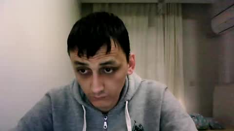 Snapshot of awesenheit chatting on 3, 1, 2025 awesenheit online show from 3, 1, 2025