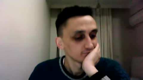 Snapshot of awesenheit chatting on 4, 1, 2025 awesenheit online show from 4, 1, 2025