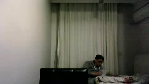 Snapshot of awesenheit chatting on 15, 2, 2025 awesenheit online show from 15, 2, 2025