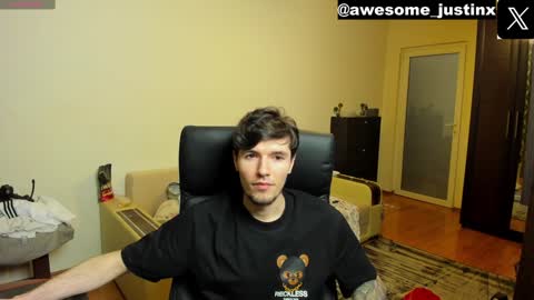 Snapshot of awesome_justin chatting on 5, 12, 2024 Justin online show from 5, 12, 2024