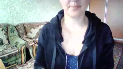 Snapshot of awesomeladyy chatting on 28, 10, 2025 awesomeladyy online show from 28, 10, 2025