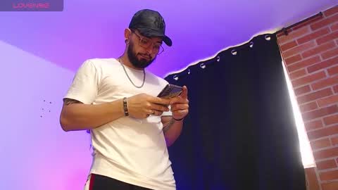 Independiente Model online show from 14, 1, 2026