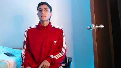 Snapshot of axel_davis_ chatting on 5, 10, 2025 axel davis online show from 5, 10, 2025