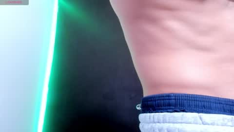 Snapshot of axel_davis_ chatting on 26, 11, 2025 axel davis online show from 26, 11, 2025