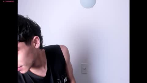 Snapshot of axel_davis_ chatting on 30, 11, 2025 axel davis online show from 30, 11, 2025