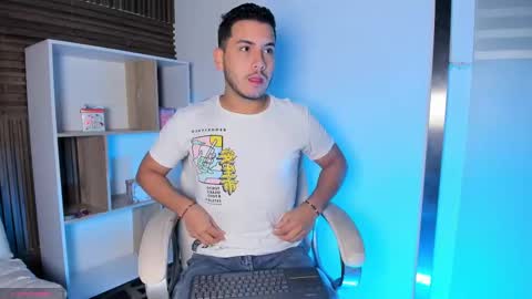 axel_grey_ online show from 15, 9, 2025