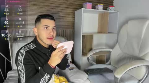 axel_grey_ online show from 19, 10, 2025