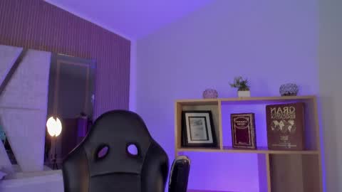 axel_grey_ online show from 1, 6, 2026