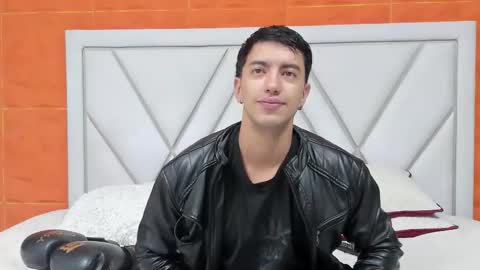 Snapshot of axel_hendrick chatting on 5, 2, 2026 axel_hendrick online show from 5, 2, 2026