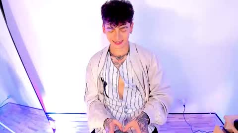 Snapshot of axel_inkshade chatting on 12, 1, 2026 Axel online show from 12, 1, 2026