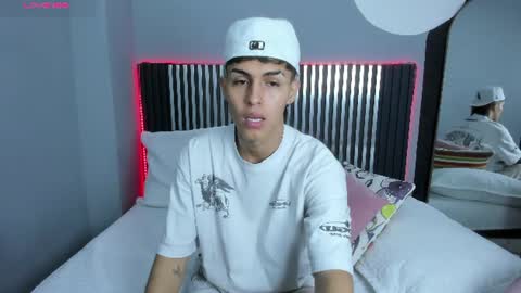 Snapshot of axel_mendoza_ chatting on 11, 7, 2026 A X E L online show from 11, 7, 2026