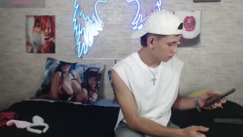 axel_milo_and_kairo online show from 12, 11, 2025