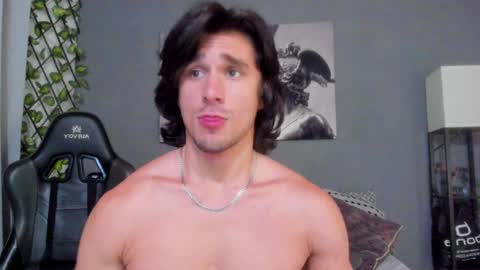 Snapshot of axel_owen chatting on 23, 12, 2024 Axel online show from 23, 12, 2024