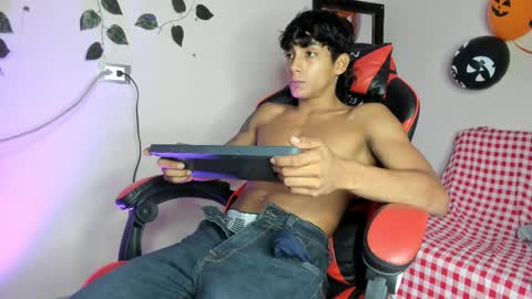 Snapshot of axel_rosse2 chatting on 31, 10, 2025 axel_rosse2 online show from 31, 10, 2025