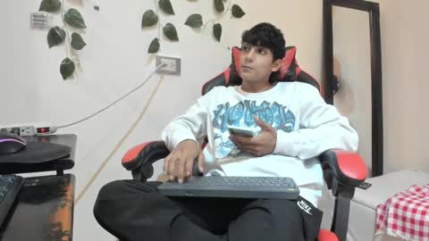 Snapshot of axel_rosse2 chatting on 1, 11, 2025 axel_rosse2 online show from 1, 11, 2025