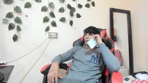 Snapshot of axel_rosse2 chatting on 2, 11, 2025 axel_rosse2 online show from 2, 11, 2025