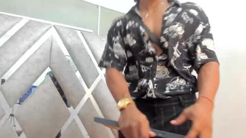 AXEL SILVA online show from 8, 3, 2025