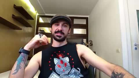 Snapshot of axelcolton chatting on 20, 10, 2025 AxelColton online show from 20, 10, 2025