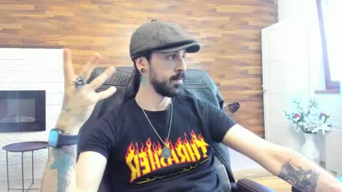 Snapshot of axelcolton chatting on 3, 11, 2025 AxelColton online show from 3, 11, 2025