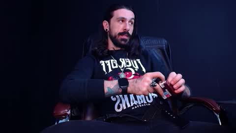 Snapshot of axelcolton chatting on 7, 11, 2025 AxelColton online show from 7, 11, 2025