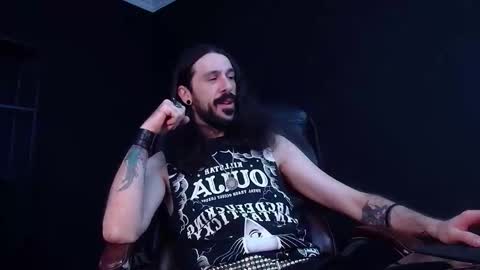 Snapshot of axelcolton chatting on 19, 11, 2025 AxelColton online show from 19, 11, 2025