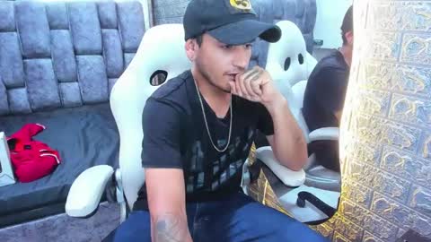 Snapshot of axell_cross2 chatting on 5, 2, 2025 Axell Cross2 online show from 5, 2, 2025