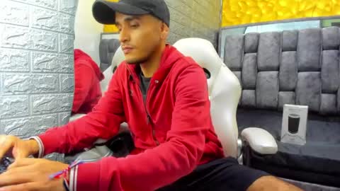 Snapshot of axell_cross2 chatting on 6, 3, 2025 Axell Cross2 online show from 6, 3, 2025