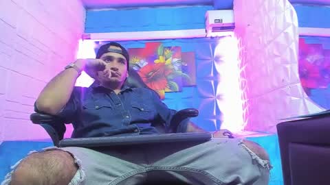 Snapshot of axell_cross2 chatting on 23, 9, 2025 Axell Cross2 online show from 23, 9, 2025