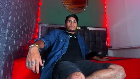 Snapshot of axell_cross2 chatting on 29, 10, 2025 Axell Cross2 online show from 29, 10, 2025