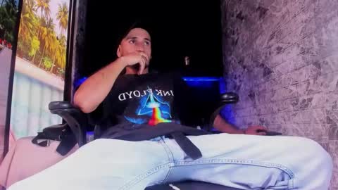 Axell Cross2 online show from 24, 3, 2026