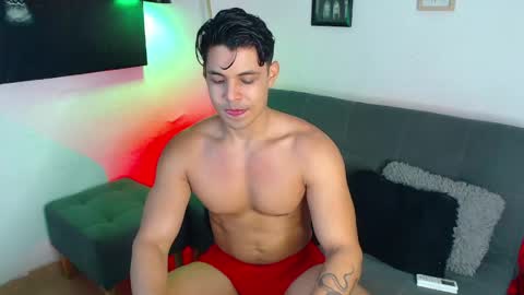 Snapshot of axell_dior chatting on 29, 5, 2026 axell online show from 29, 5, 2026
