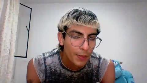 Axel  online show from 6, 12, 2024