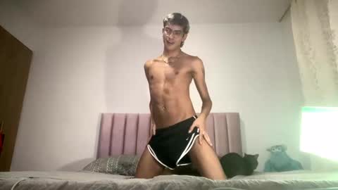 Axel  online show from 2, 1, 2025