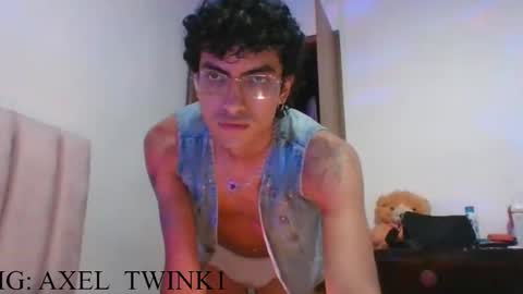 Axel  online show from 3, 11, 2025