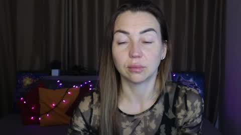 Jully online show from 27, 2, 2025